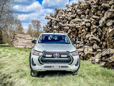 LAZER LAMPS Kühlergrill-Kit TOYOTA Hilux Revo /Invincible (2021+) Triple-R 750 Gen2