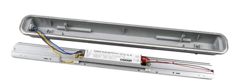 LED wet-room luminaire TriProof 60cm 24W K4000-K6000