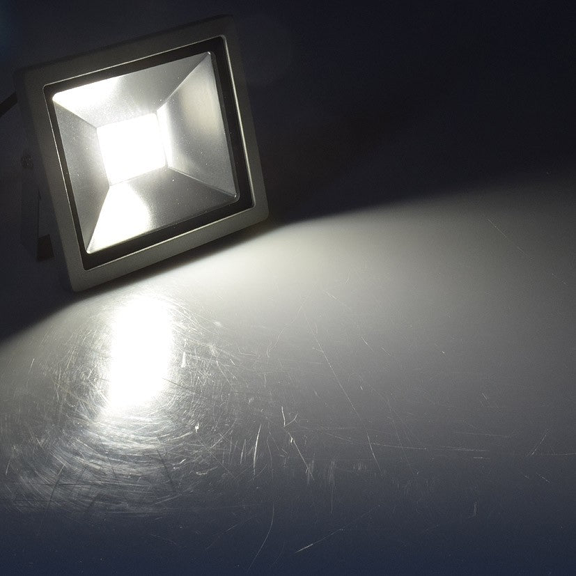 LED Flutlicht 50W IP65 PIR Sensor K4000