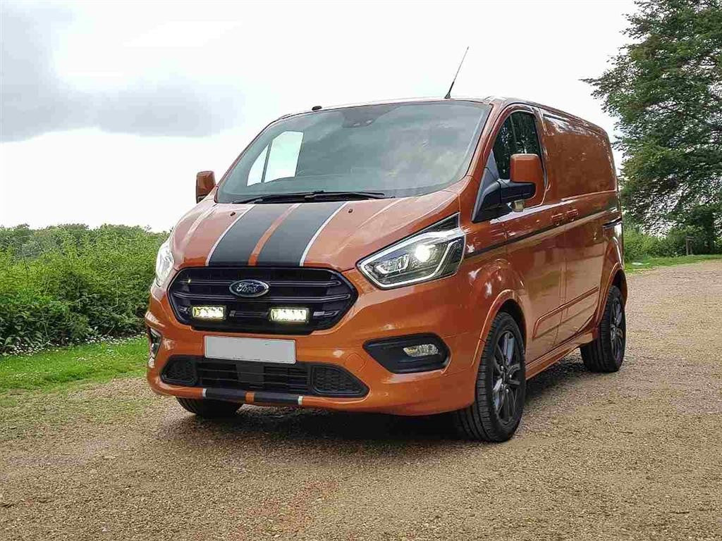 LAZER LAMPS Kühlergrill-Kit FORD Transit Custom (2018+) Triple-R 750 Gen2