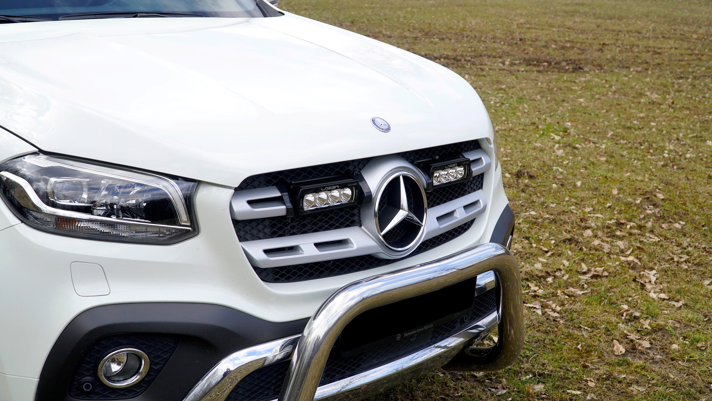LAZER LAMPS Kühlergrill-Kit MERCEDES X-Klasse (2017+) ST4