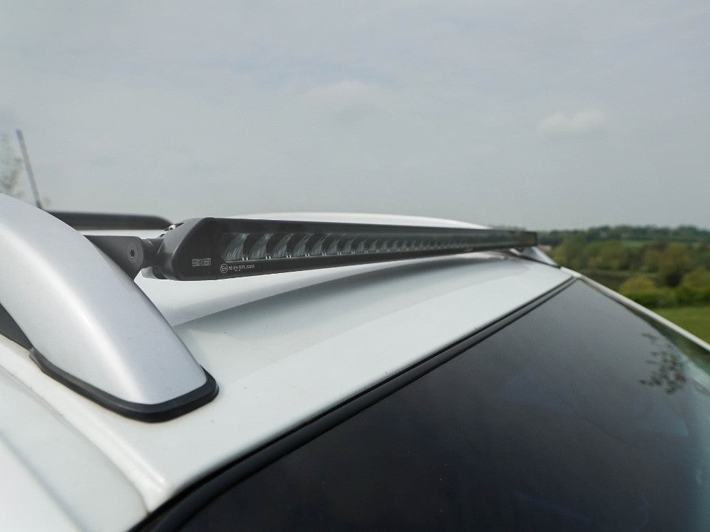 LAZER LAMPS Dachanbau Kit NISSAN Navara (2014+) Linear36