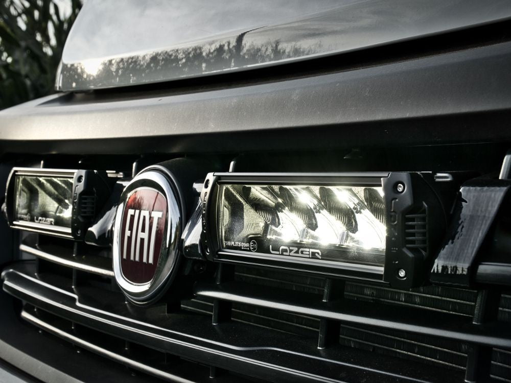 LAZER LAMPS Kühlergrill-Kit FIAT Ducato 2014-2022 Triple-R 750 Gen2