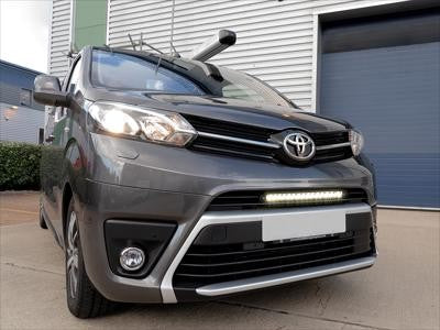 LAZER LAMPS Halterungskit Toyota ProAce 2016+ für LNR6 / 18