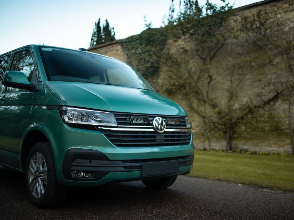 LAZER LAMPS Kühlergrill-Kit  VW T6.1 (2019+) Triple-R 750 Gen2
