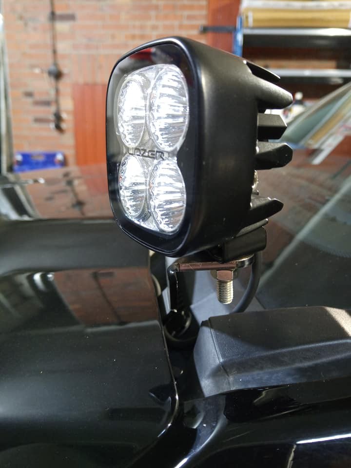 Motorhauben Leuchtenträger Set Toyota Hilux Revo