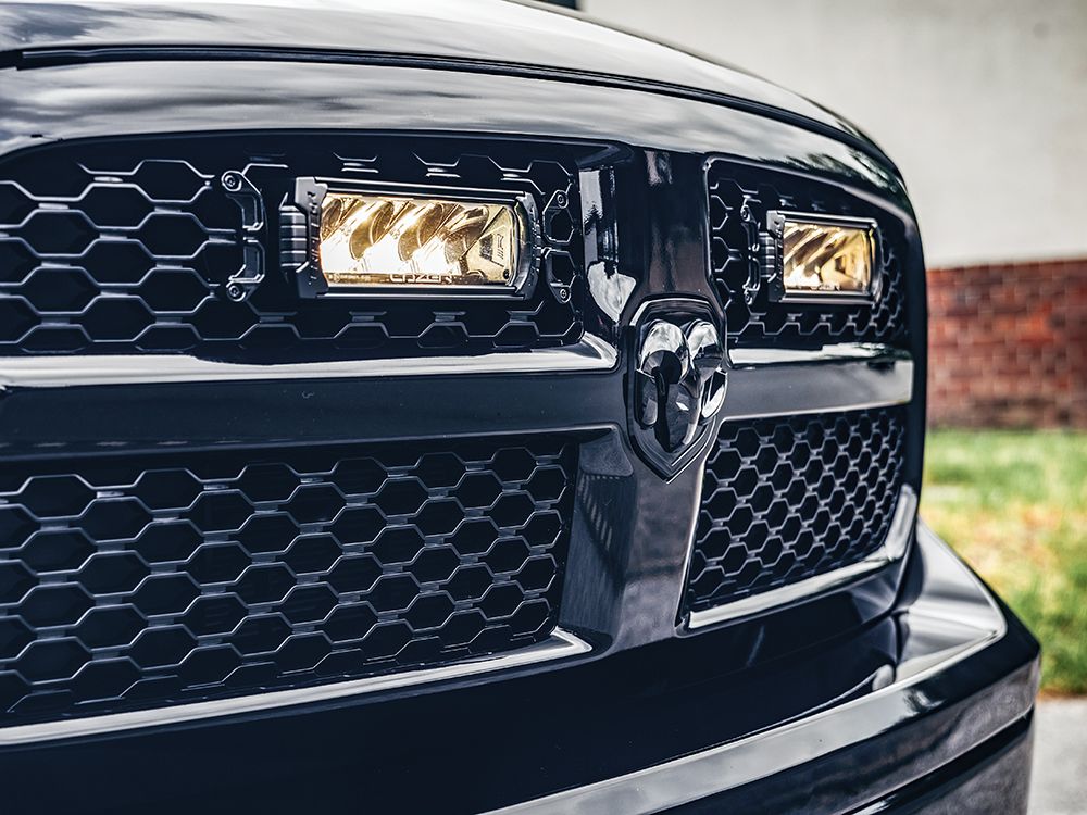 LAZER LAMPS Kühlergrill-Kit Dodge RAM 1500 Classic 2013+ Triple-R 750 Gen2